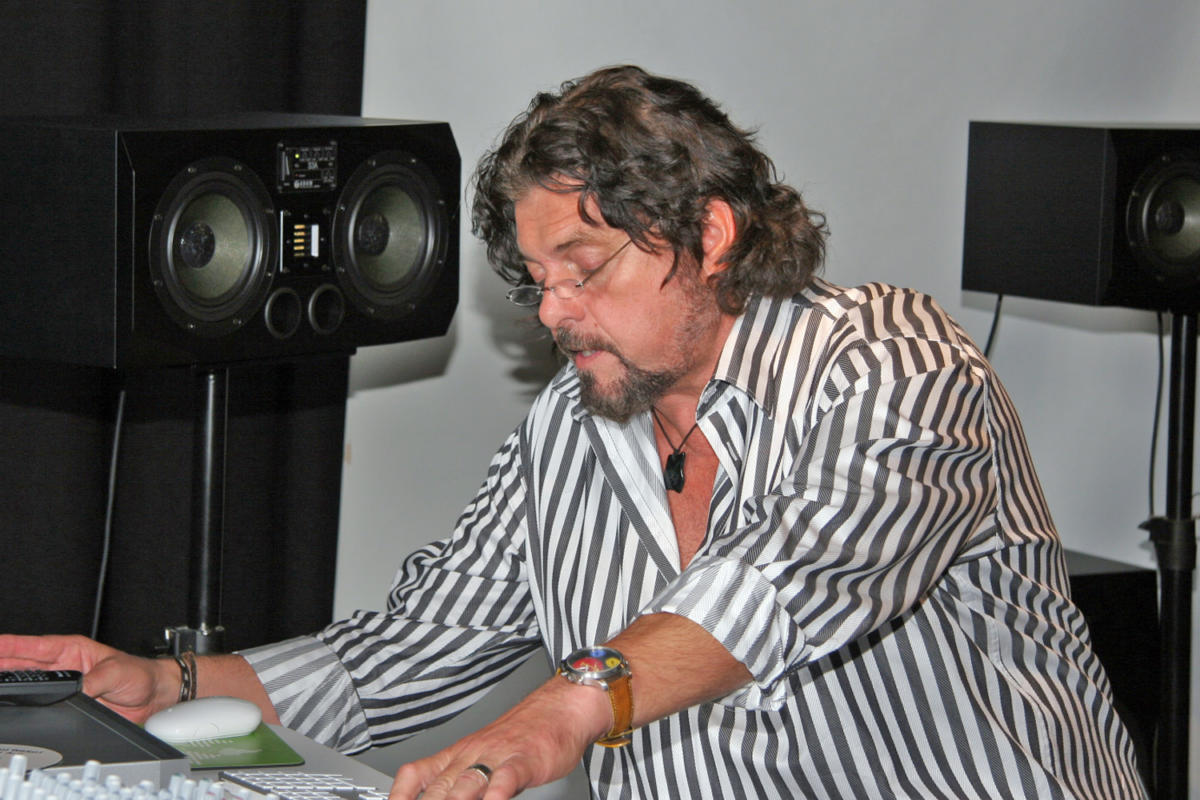 Alan Parsons works with ADAM Audio S3A studio monitors