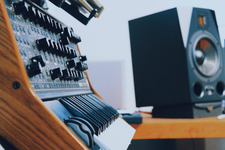 EMS Studio with ADAM Audio A8X Near-/Midfield Monitors