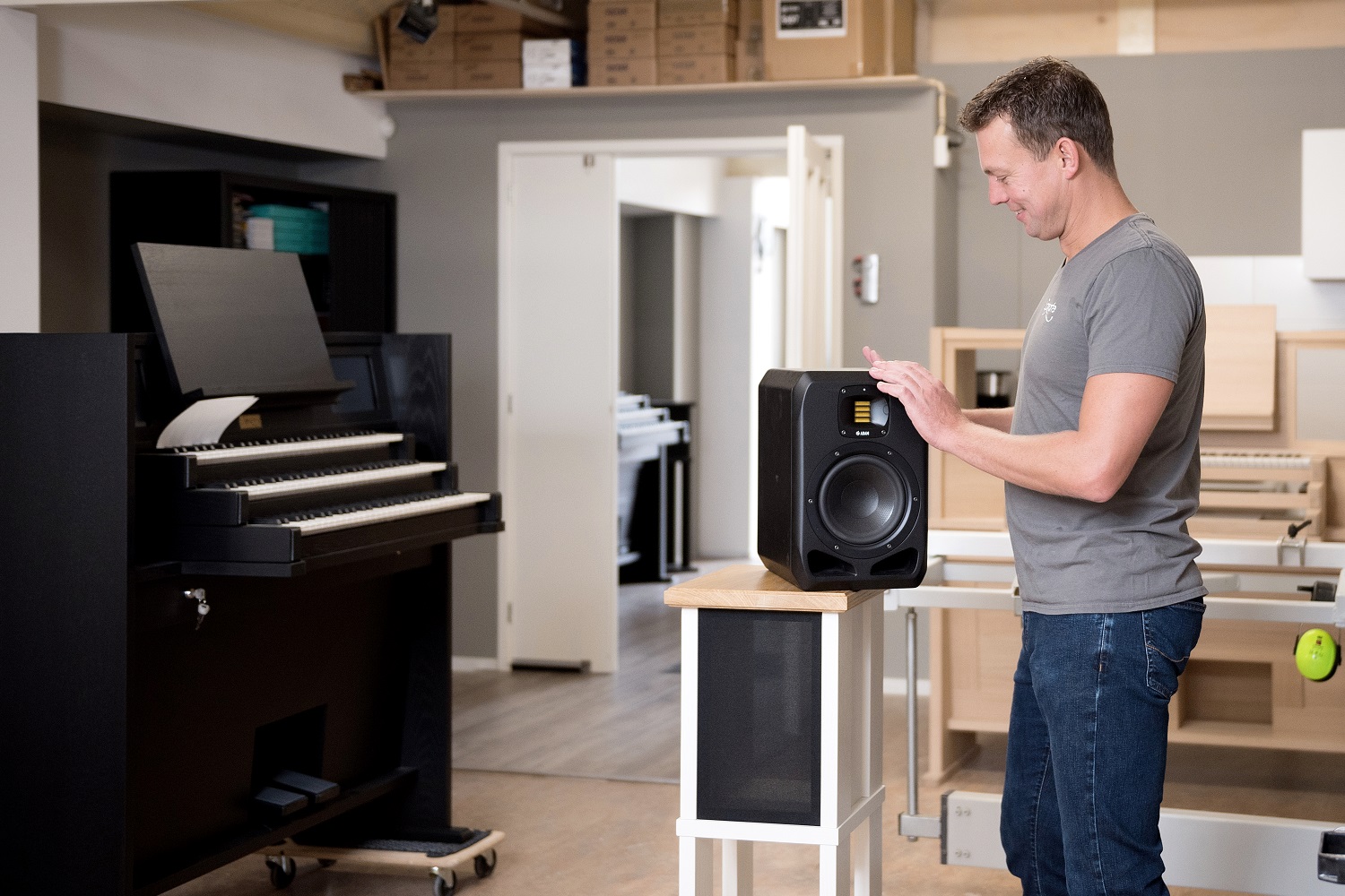 Kralk Audio Tdb 12 Professional 3 Way Studio Monitor Kralk Audio Loudspeakers Studio Monitors Audio Room Loudspeaker