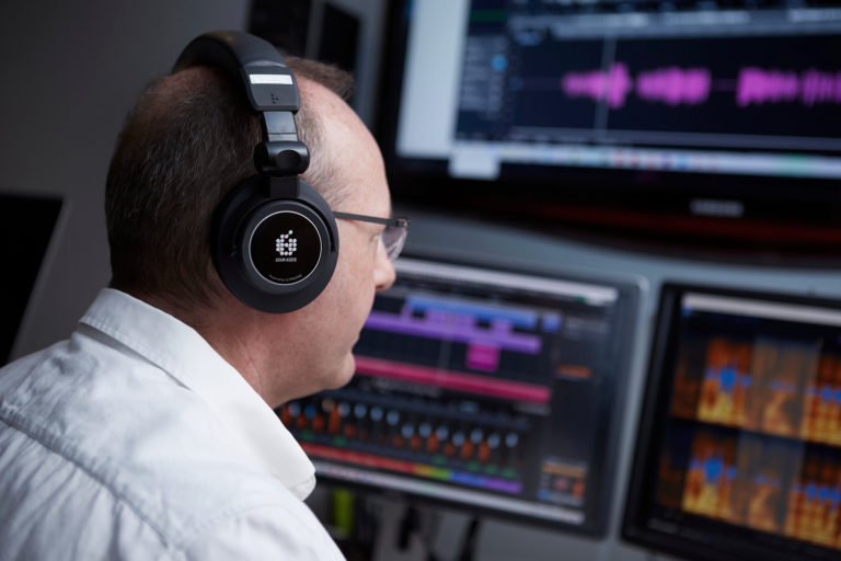 adam-audio-sp-5-headphones-adam-vanryne-total