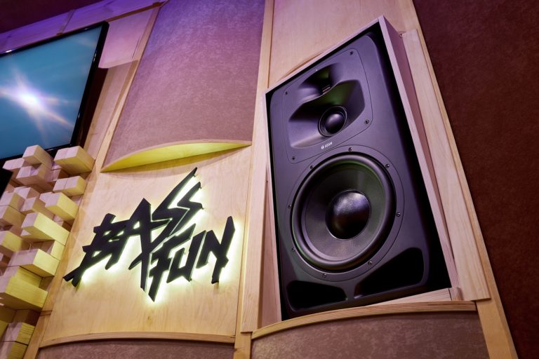 adam-audio-s5v-studio-monitors-bass-fun-close-up