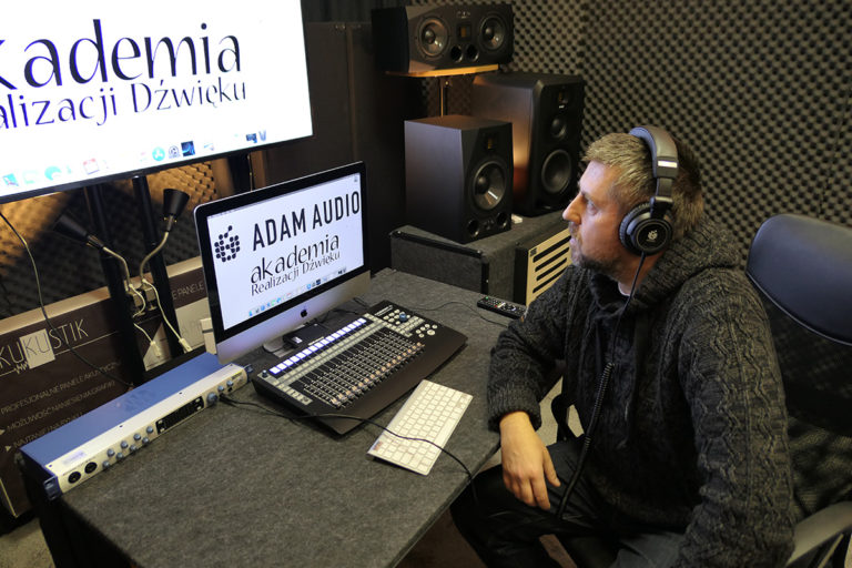 adam-audio-s3v-a7x-a77x-studio-monitors-akademia-realizacji-dzwieku-1200x800_2