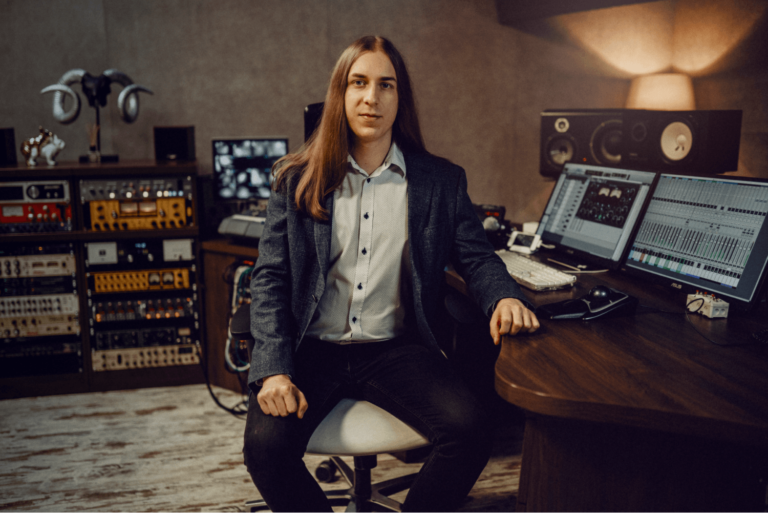 adam-audio-scholar- Jakub-Wielgus-Academy-of-Sound-Engineering-Jaworzno