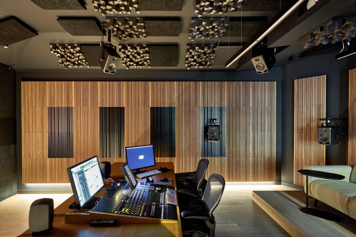 adam-audio-s2v-studio-monitor-studio-mm-belgium