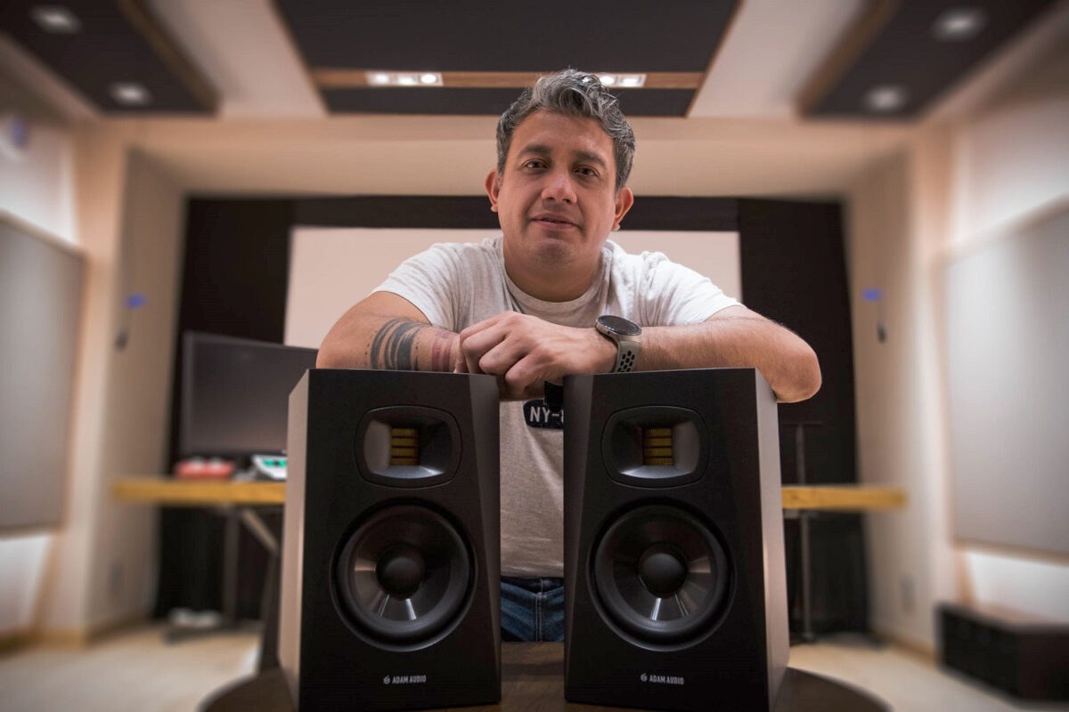 adam-audio-t5v-studio-monitors-daniel-torres-1