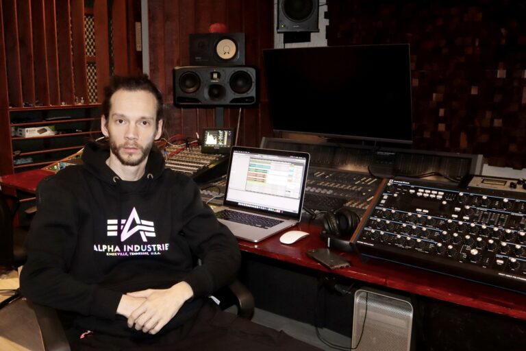 The Hungarian producer and Gainlab Studios engineer Gábor Biksi speaks about how he’s found ...