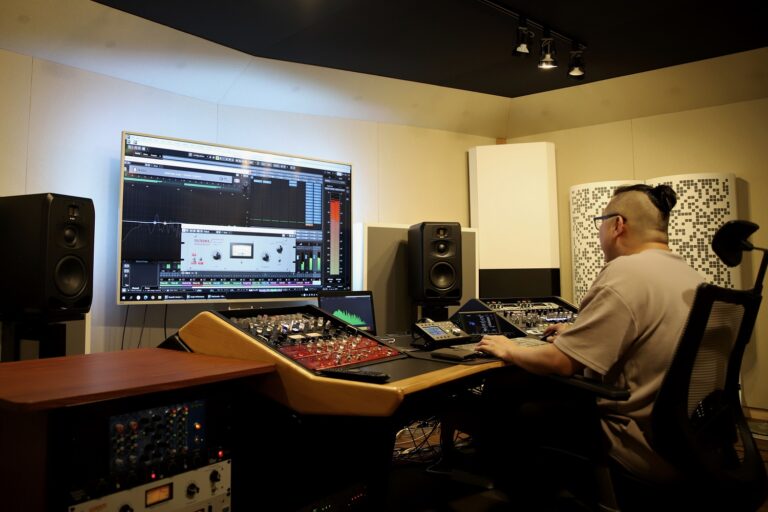 adam-audio-s3v-studio-monitors-moon-soo-park-2