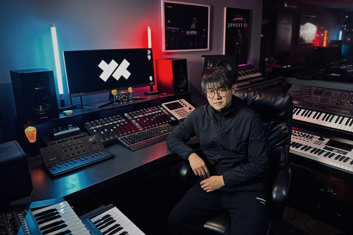 adam-audio-a8h-studio-monitor-yike-jia