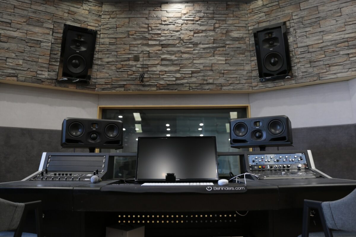 adam-audio-s5v-and-s3h-studio-monitors-baihua-studios