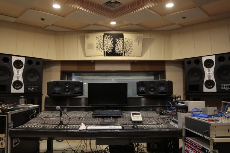 adam-audio-s7a-mk2-and-s3h-studio-monitors-baihua-studios