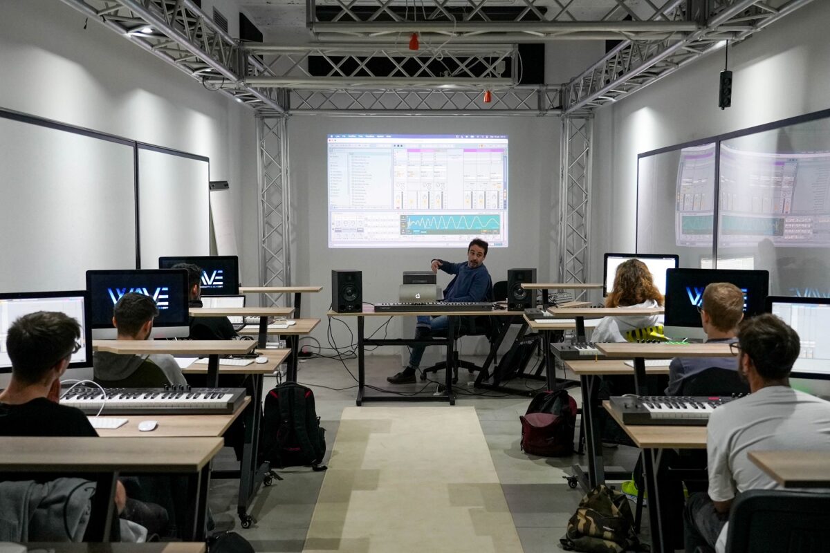 Class room at Wave Academy Milano equipped with ADAM Audio A7X nearfield monitors
